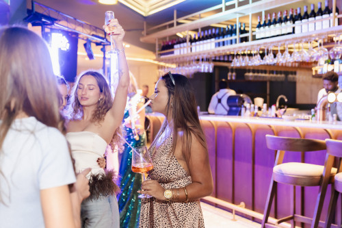 First Thursdays at Noah 